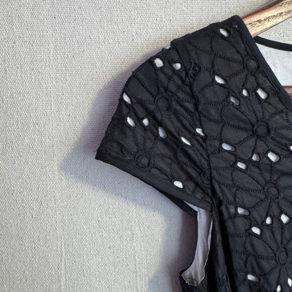 Talbots Size 6P Black Eyelet Fit & Flare Dress Cap Sleeve 100% Cotton - Picture 4 of 11